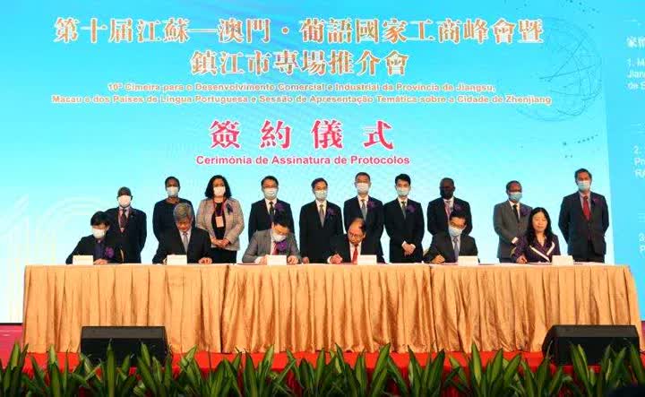 江左梅郎澳门正版资料,社会承担实践战略_FNK77.799深度版