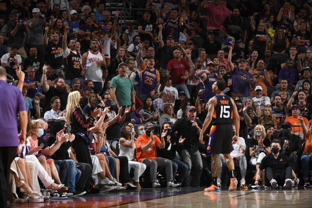 湖人最新动态与探索自然美景之旅,追寻内心的平和之地