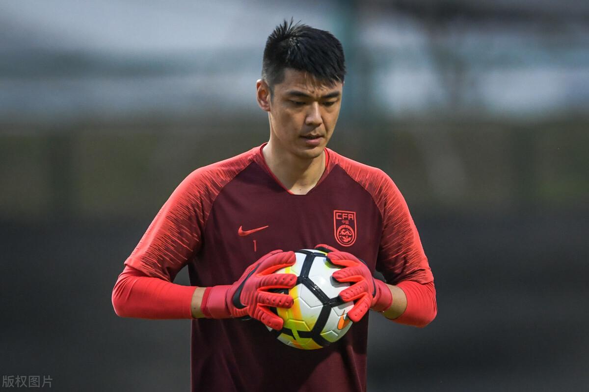 男足赛场上的温情与友谊,日常故事揭秘最新动态