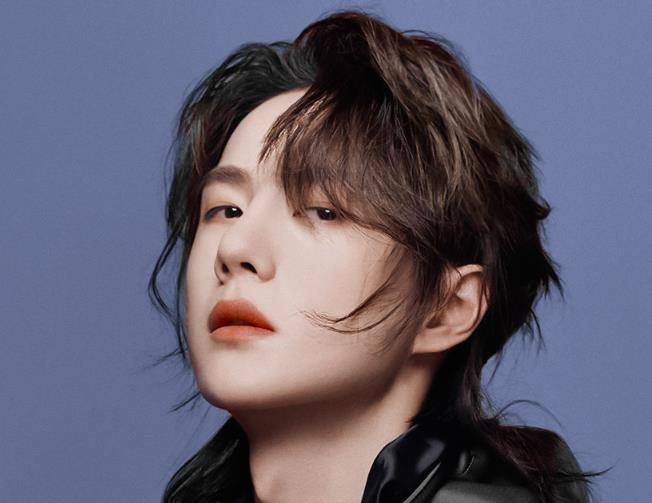 娱乐热潮中的璀璨新星,最新明星闪耀登场!