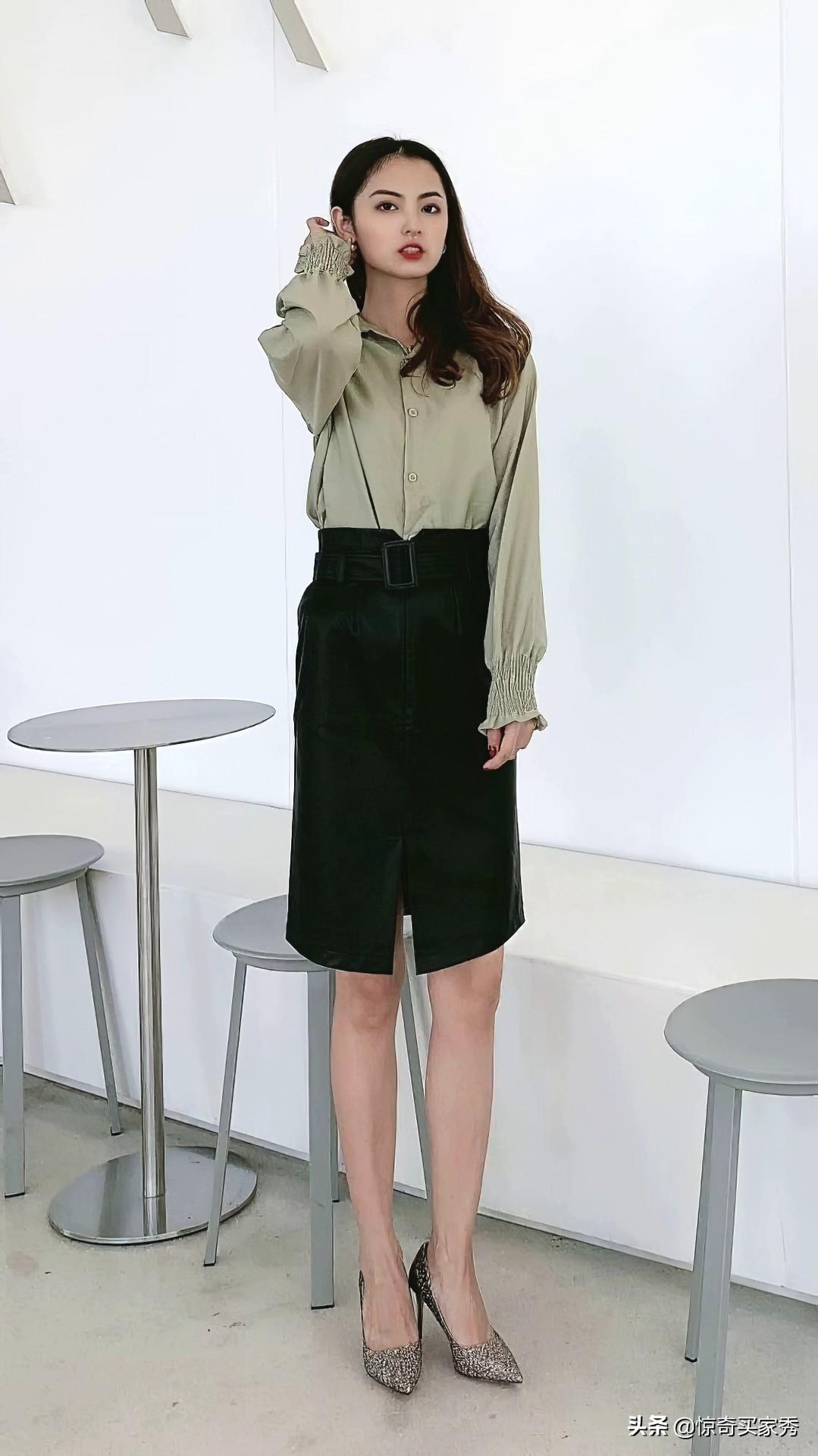 最新街拍美女必备神器,高科技产品全新呈现风采