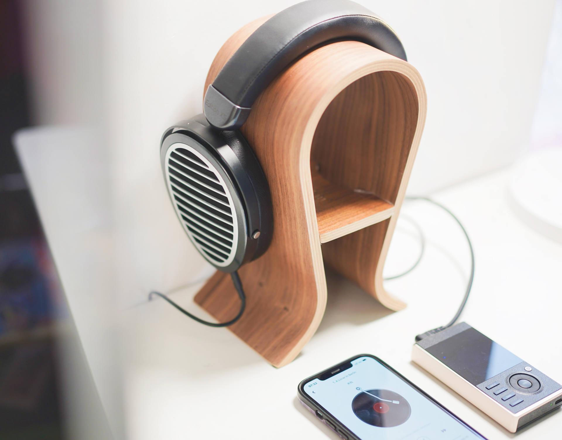 华为最新款耳机,音乐之旅的变革交响曲,自信成就感的体现