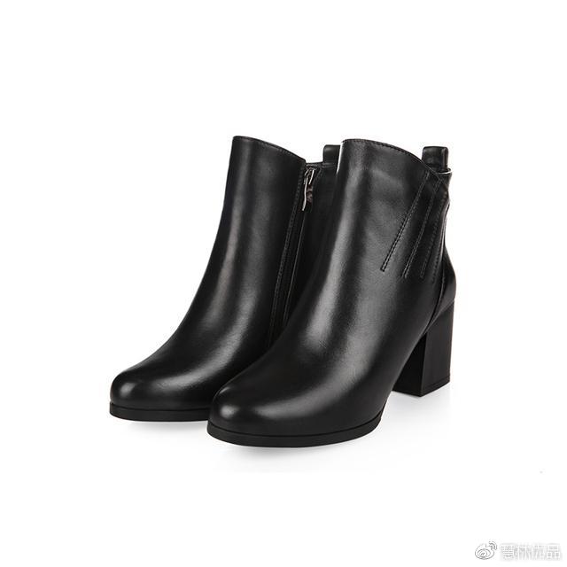 时尚女靴图片，引领潮流的璀璨明星