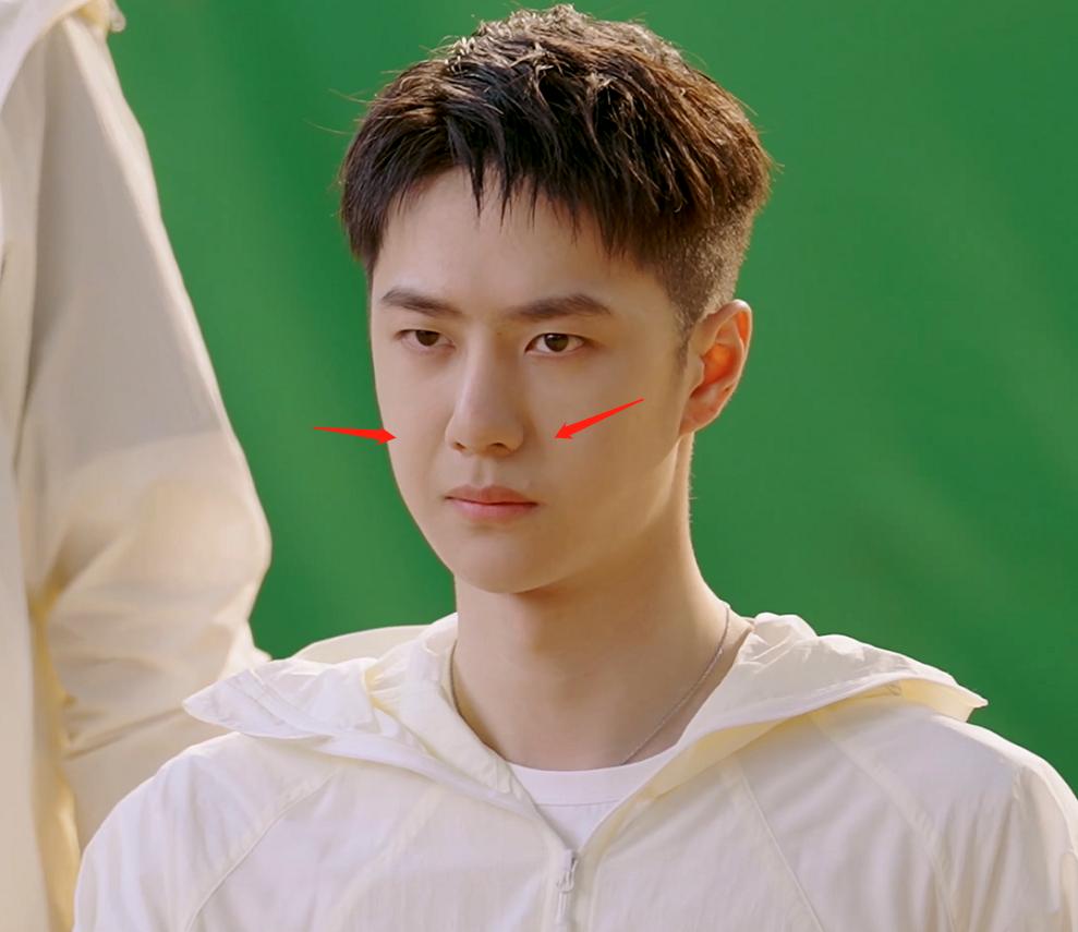 揪脖子最新视频,引领潮流的高科技产品介绍