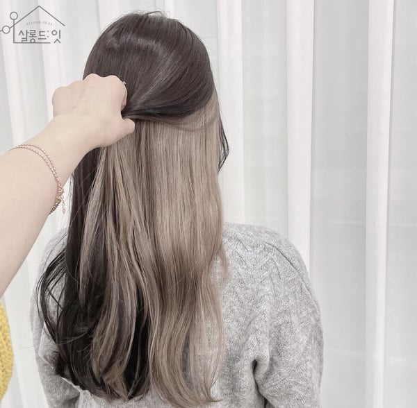 最新挑染发色，与自然美景共舞，探寻内心平和与自我之旅