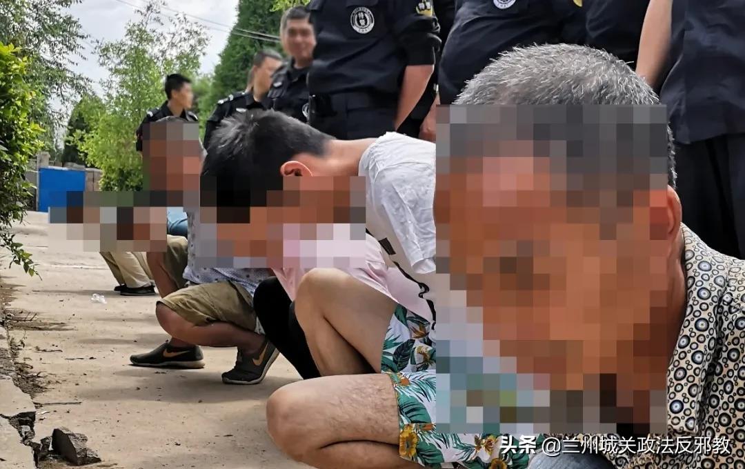兰州工厂最新招聘信息揭秘，小巷中的独特工厂之旅招募启事
