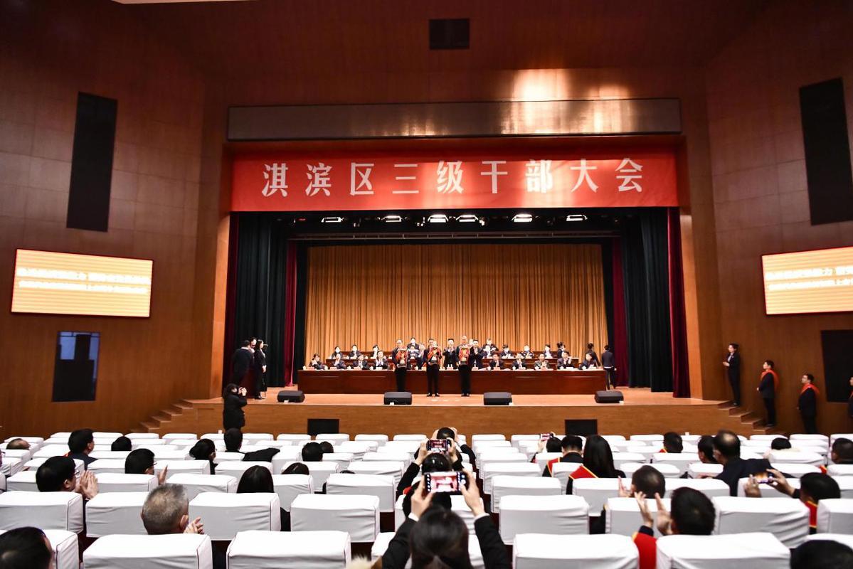 鹤壁最新车祸深度解析与观点阐述