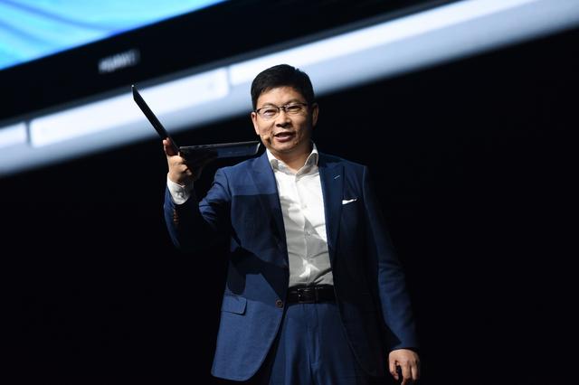 黄晓明最新动态，科技智能引领未来潮流