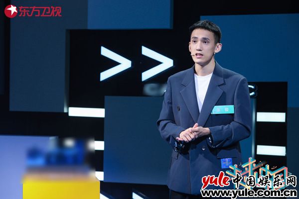 科技重塑经典，智能引领观影新时代——一村之长演员表曝光