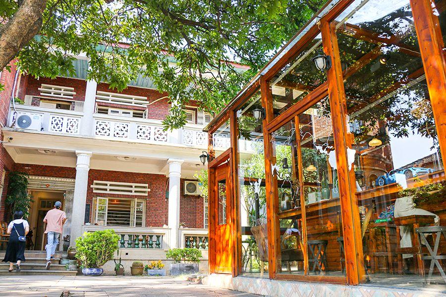 央视电影频道，小巷深处的电影梦与独特小店探秘之旅
