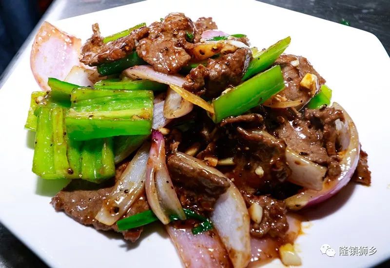 隐藏版特色小店探秘，小巷深处的独特风味之旅