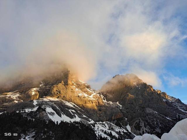 山火最新状况,自然美景背后的探索与挑战