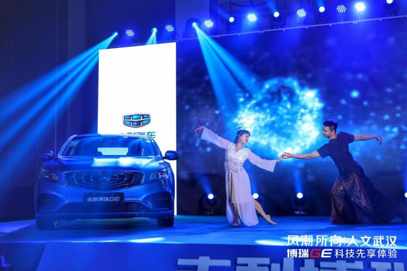 李晨晨比赛视频——科技风潮下的新星闪耀体验