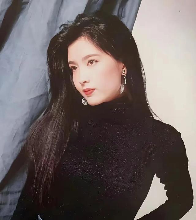 张敏,演艺之路的璀璨之星