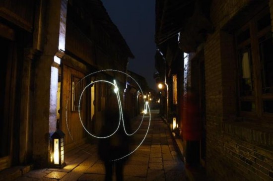 互联网最新动态揭秘,小巷深处的隐藏版特色小店故事