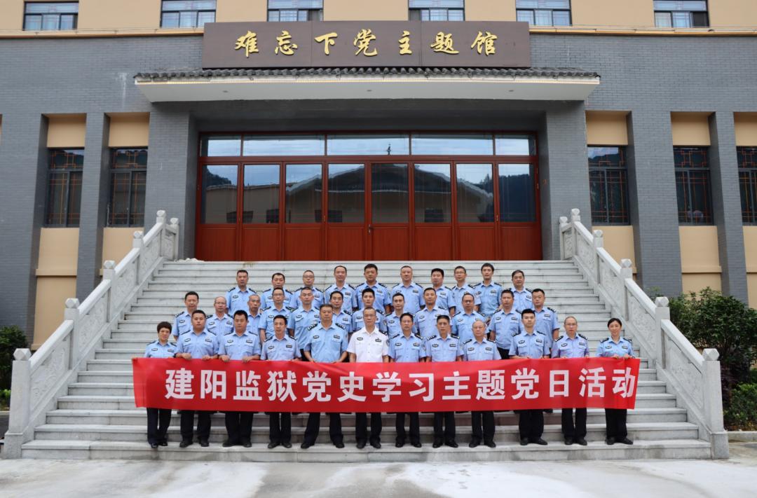 宁德时代最新动态,自然美景探寻之旅的心灵觉醒