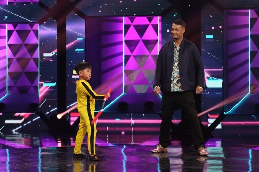 最新撸的日常,欢乐友情派对盛宴