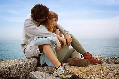 最新爱情故事,情感新篇章与多维视角的浪漫之旅