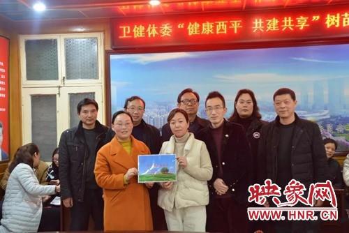 苹果最新系统与小杰的温馨升级之旅