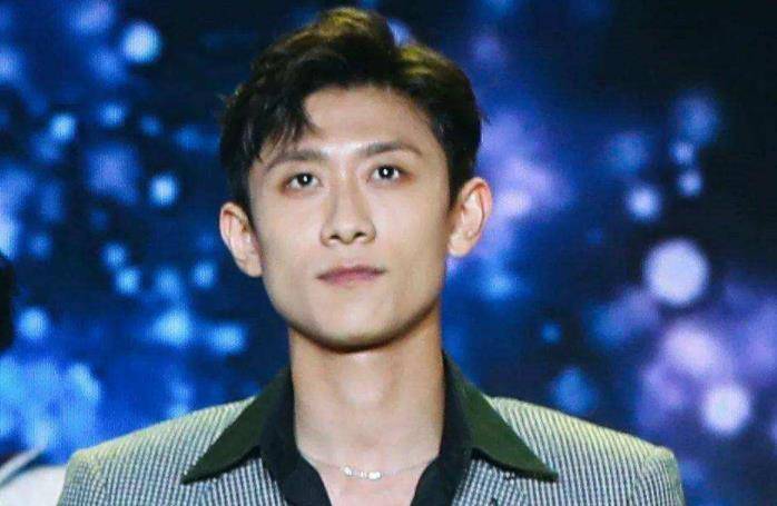 张一山星途璀璨,影响深远,最新动态揭秘!